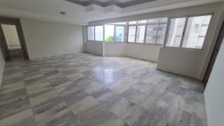 EDF.  Saint Michel,111m²,  3 quartos sendo 1suíte,  Vista mar, reformado, pronto para morar.