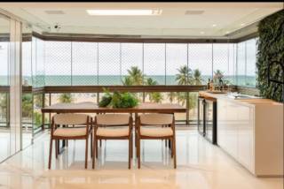 Edf. Enseada da barra, 186m², 4 quartos,sendo duas suítes (closet) vista mar .