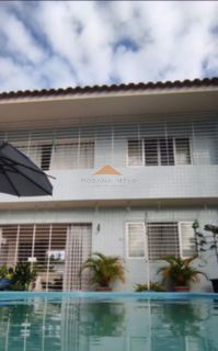 Espaço, Segurança e Lazer Completo: Casa Duplex com Piscina e 226m² de Conforto Total!