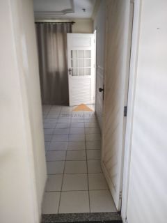 Espaço, Segurança e Lazer Completo: Casa Duplex com Piscina e 226m² de Conforto Total!