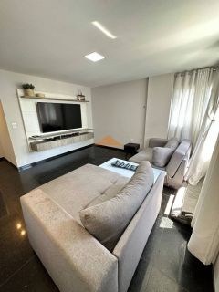 Cobertura espetacular no Edf Praia de Jeriba,reformada,5 suites,2 vagas.