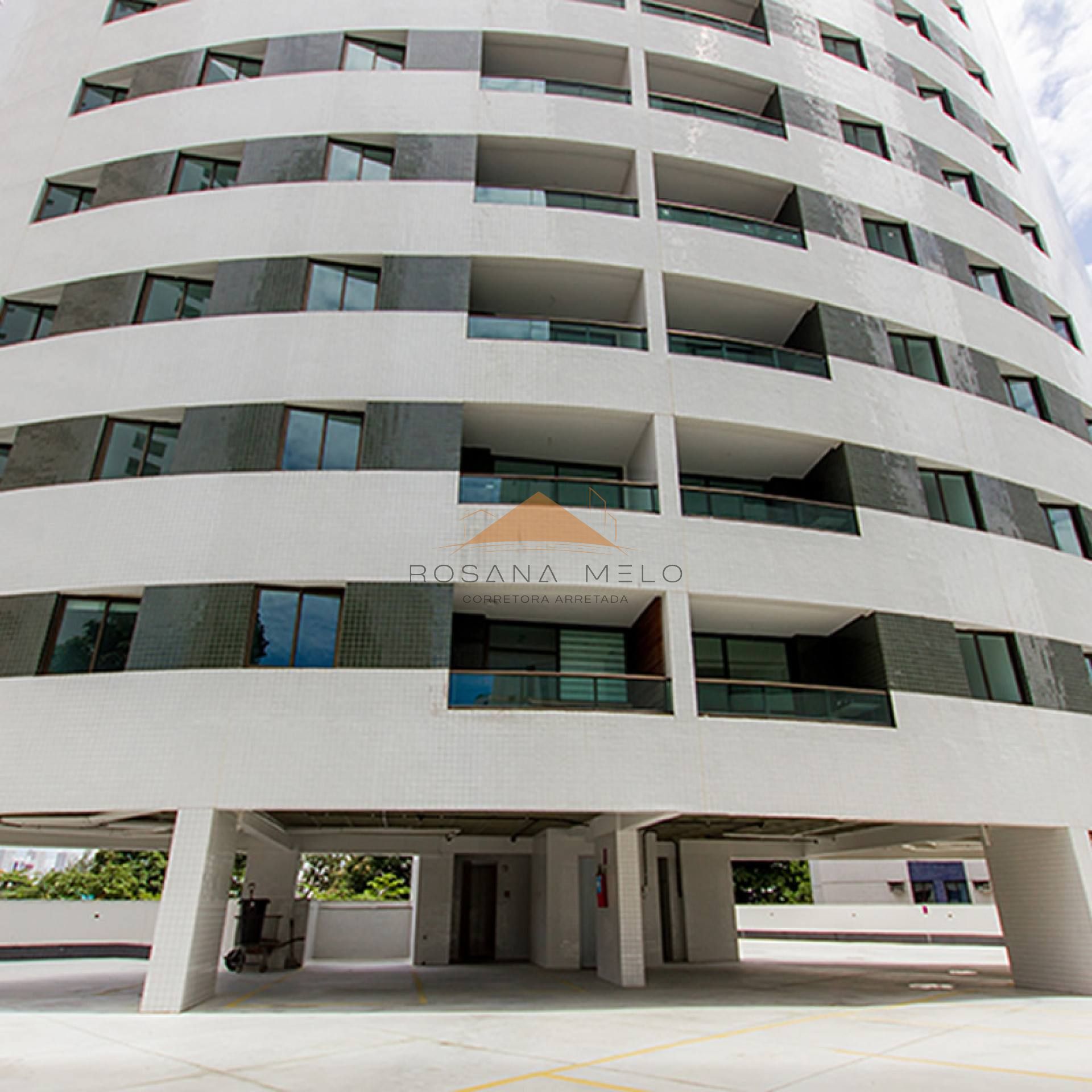 Edf. Porto Jardins Rosarinho, 3 quartos, 1 suíte, varanda gourmet, banheiro social, área de serviço, dependência completa e 2 vagas de garagem