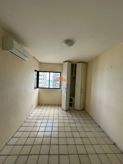 Edifício Veleiro, 210m², 4 quartos, 2 suítes, varanda, lavabo, área de serviço, dependência completa, 3 vagas de garagem