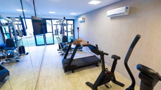 Vende-se Apartamento no Edf.Aquiles com 3 quartos, área de lazer completa no bairro Encruzilhada em Recife