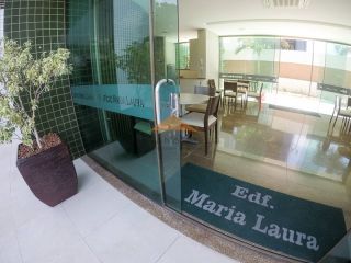 Vende-se apartamento no Edf.Maria Laura,com 126m², 04 quartos e área de lazer no bairro Pina em Recife