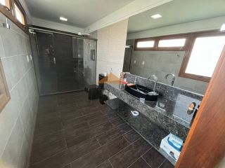 Casa no condominio Coutry de Gravata,430m,5 suites,mobiliada,espaço gourmet,piscina privativa