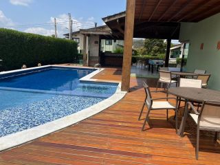 Casa no condominio Coutry de Gravata,430m,5 suites,mobiliada,espaço gourmet,piscina privativa