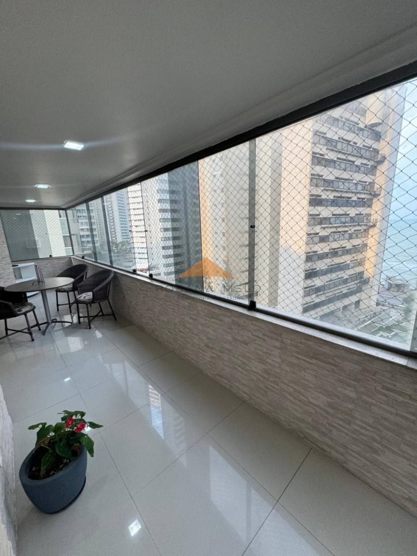 Edf.Rio Amazonas com 3 quartos 01 suítes no bairro Boa Viagem, a 10 passos da praia, apartamento com vista mar