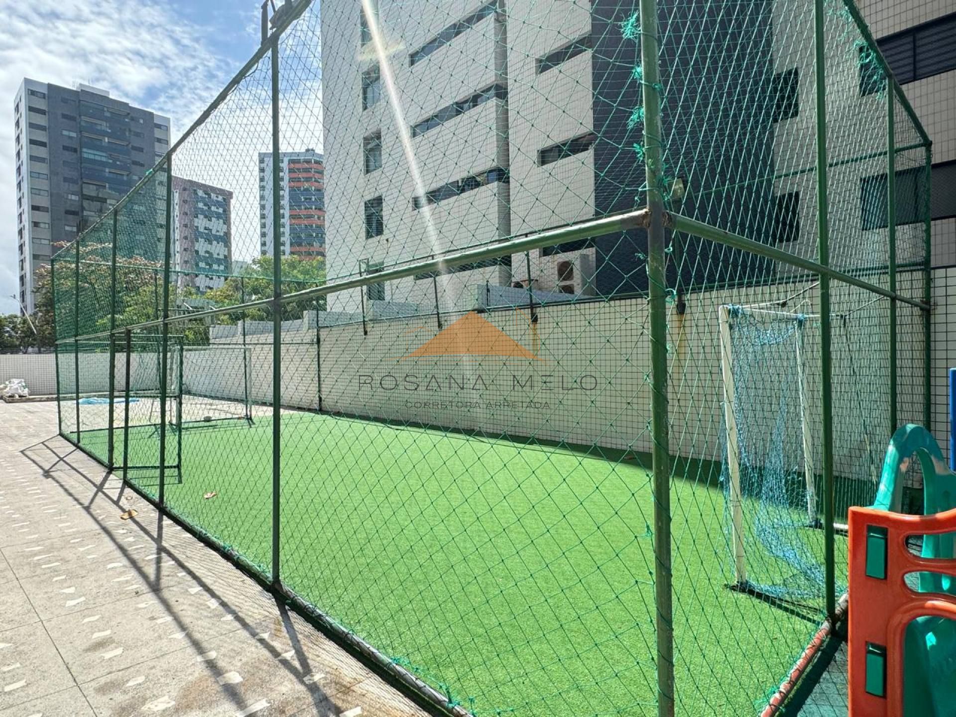 Edifício Sierra de Gredos, 146m², 3 quartos, 1 suíte, área de serviço, 1 vaga de garagem, lazer completo