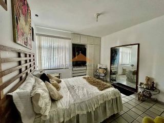 Apartamento para Vender no Edf.Conde de Nassau,240m²,4 quartos,area de lazer,2 vagas em  Boa Viagem em Recife