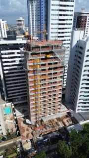 Edf. Domus Jequitinhonha, 24 m², piso em porcelanato, lazer completo e a 5 minutos a pé da praia