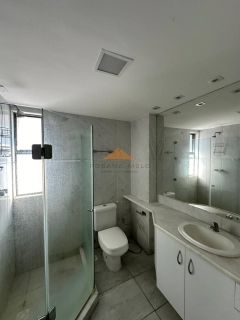 Edifício Princesa Isabel, 180m², 4 quartos, 3 suítes, 1 banheiro social, lavabo e 3 vagas de garagem
