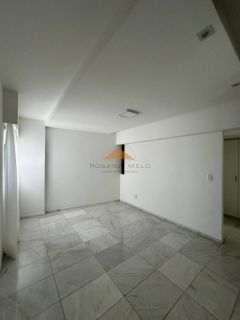 Edifício Princesa Isabel, 180m², 4 quartos, 3 suítes, 1 banheiro social, lavabo e 3 vagas de garagem