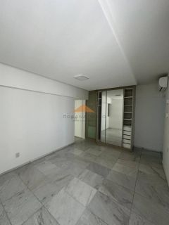 Edifício Princesa Isabel, 180m², 4 quartos, 3 suítes, 1 banheiro social, lavabo e 3 vagas de garagem