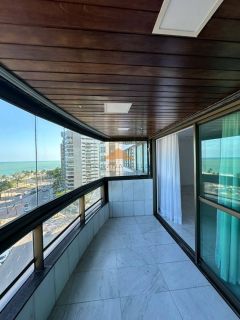 Edifício Princesa Isabel, 180m², 4 quartos, 3 suítes, 1 banheiro social, lavabo e 3 vagas de garagem