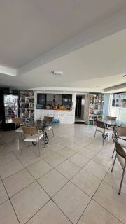 APARTAMENTO A VENDA EDIFICIO Studio Portal dos Mares,mobiliado 42m2,02 quartos,armários planejados,ar condicionado nos quartos,01 vaga privativa,piscina,academia,serviço de camareira,salão de festas