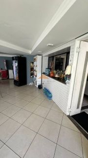 APARTAMENTO A VENDA EDIFICIO Studio Portal dos Mares,mobiliado 42m2,02 quartos,armários planejados,ar condicionado nos quartos,01 vaga privativa,piscina,academia,serviço de camareira,salão de festas