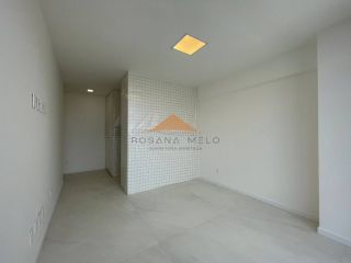 Edifício Alameda Brunehilde Trajano, 180m², 4 suítes, lavabo, dependência completa, móveis fixos, 3 vagas de garagem