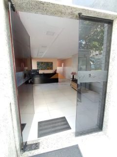 Edifício Maria Renda, 43,60m², 2 quartos, 1 suíte, área de serviço, 1 vaga de garagem, na Navegantes em boa viagem, predio novo.