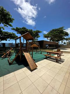 Edifício Manoel de Brito, 280m², 4 quartos, 2 suítes, vista mar, 2 vagas de garagem