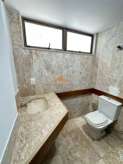 Edifício Manoel de Brito, 280m², 4 quartos, 2 suítes, vista mar, 2 vagas de garagem