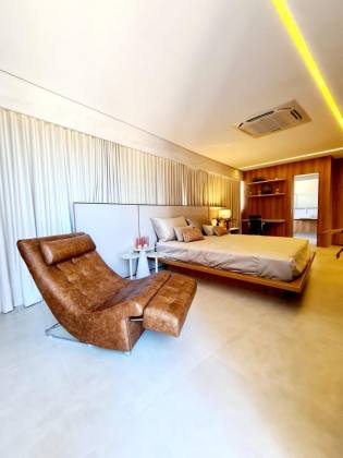 Edifício Mirante do Cais, 227m², 4 quartos, 4 suítes, closet, lavabo, varanda gourmet, dependência completa, 4 vagas de garagem