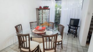 Casa de alto padrão em Setúbal, 543m², 4 quartos, 3 suítes, hidromassagem, jardim de inverno, vaga para 3 carros