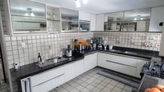Casa de alto padrão em Setúbal, 543m², 4 quartos, 3 suítes, hidromassagem, jardim de inverno, vaga para 3 carros