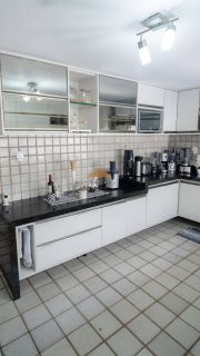 Casa de alto padrão em Setúbal, 543m², 4 quartos, 3 suítes, hidromassagem, jardim de inverno, vaga para 3 carros