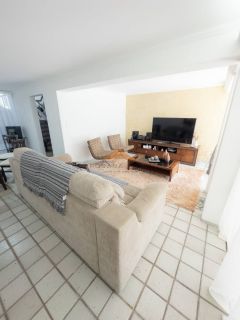 Casa de alto padrão em Setúbal, 543m², 4 quartos, 3 suítes, hidromassagem, jardim de inverno, vaga para 3 carros