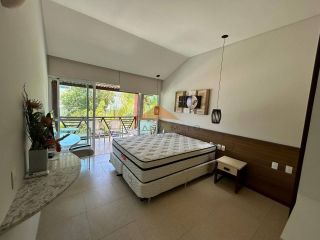 Casa em condomínio fechado em Muro Alto, 485m², 4 suítes, varanda, lavabo, cozinha integrada, piscina, 4 vagas de garagem