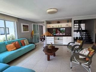 Casa em condomínio fechado em Muro Alto, 485m², 4 suítes, varanda, lavabo, cozinha integrada, piscina, 4 vagas de garagem