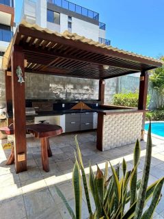 Casa em condomínio fechado em Muro Alto, 485m², 4 suítes, varanda, lavabo, cozinha integrada, piscina, 4 vagas de garagem