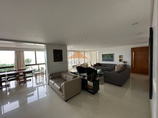 Edifício Baia de Vigo, 254m², 4 suíte, 1 Suíte Master, closet, lavabo, varanda, escritório, 2 vagas de garagem