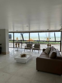 Edifício Baia de Vigo, 254m², 4 suíte, 1 Suíte Master, closet, lavabo, varanda, escritório, 2 vagas de garagem