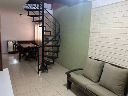 Sobrado para venda tem 200 metros quadrados com 4 quartos em Porta Florada - Gravatá - PE
