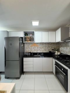 Oportunidade Edifício Porto das Palmeiras, Setúbal, 70 metros, varanda, sala, banheiro, 3 quartos, 1 suíte, cozinha, área de serviço, 01 vaga de garagem, piscina, salão de festas, academia, todo mobiliado