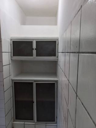 Apartamento duplex localizado no bairro da Torre, 03 Quartos, 02 Banheiros, 01 Vaga de garagem, Área de serviço.