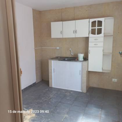 Apartamento duplex localizado no bairro da Torre, 03 Quartos, 02 Banheiros, 01 Vaga de garagem, Área de serviço.