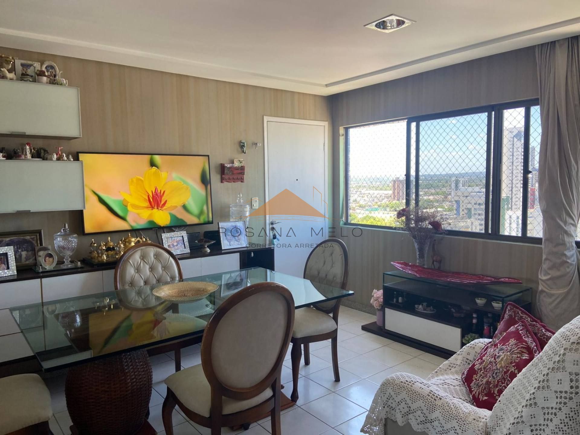 Edifício Cozumel, 78m², 3 quartos, 1 suíte, área de serviço, 1 vaga de garagem, andar alto