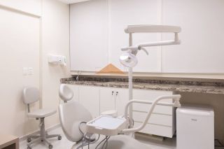 Sala mobiliada para consultório, 60m², mobiliado, 1 banheiro, 2 vagas de garagem, nascente