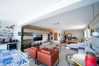 Edifício Lucilo Maranhão, 182 m², 4 quartos suítes com vista mar, moveis planejados, 3 vagas de garagem