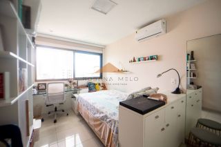 Edifício Lucilo Maranhão, 182 m², 4 quartos suítes com vista mar, moveis planejados, 3 vagas de garagem