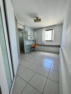 Edifício Amália Rodrigues, 170m², 4 quartos, 3 suítes, 1 banheiro social e 3 vagas de garagem