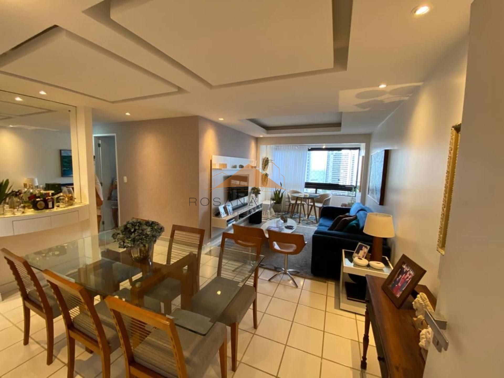 Edifício Meridien, 100 m², 3 quartos, 1 suíte, varanda, dependência completa, nascente, vista mar e 2 vagas de garagem