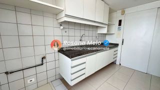 Edifício Boulevard Port Royal, 115m², andar alto,vista mar,3 quartos, 1 suíte, 2 vagas,lazer.