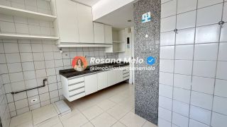 Edifício Boulevard Port Royal, 115m², andar alto,vista mar,3 quartos, 1 suíte, 2 vagas,lazer.