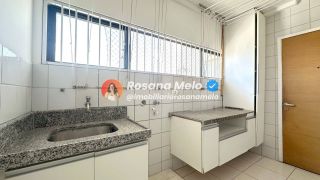 Edifício Boulevard Port Royal, 115m², andar alto,vista mar,3 quartos, 1 suíte, 2 vagas,lazer.