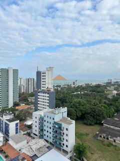 Edf. Glória Tinoco, 139m², 4 quartos, 3 suítes, varanda integrada, lavabo, copa, dependência completa, área de serviço e 3 vagas de garagem
