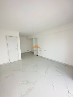 Edf. Glória Tinoco, 139m², 4 quartos, 3 suítes, varanda integrada, lavabo, copa, dependência completa, área de serviço e 3 vagas de garagem